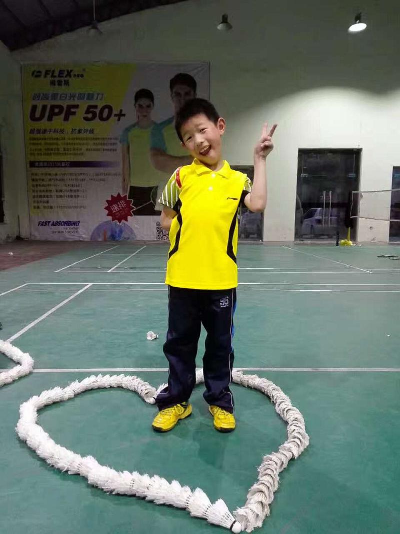 活动-让孩子在繁忙的学业中抽一点时间出来锻炼么，羽毛球篮球试听课可以约了！