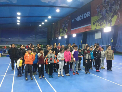 活动-让孩子在繁忙的学业中抽一点时间出来锻炼么，羽毛球篮球试听课可以约了！