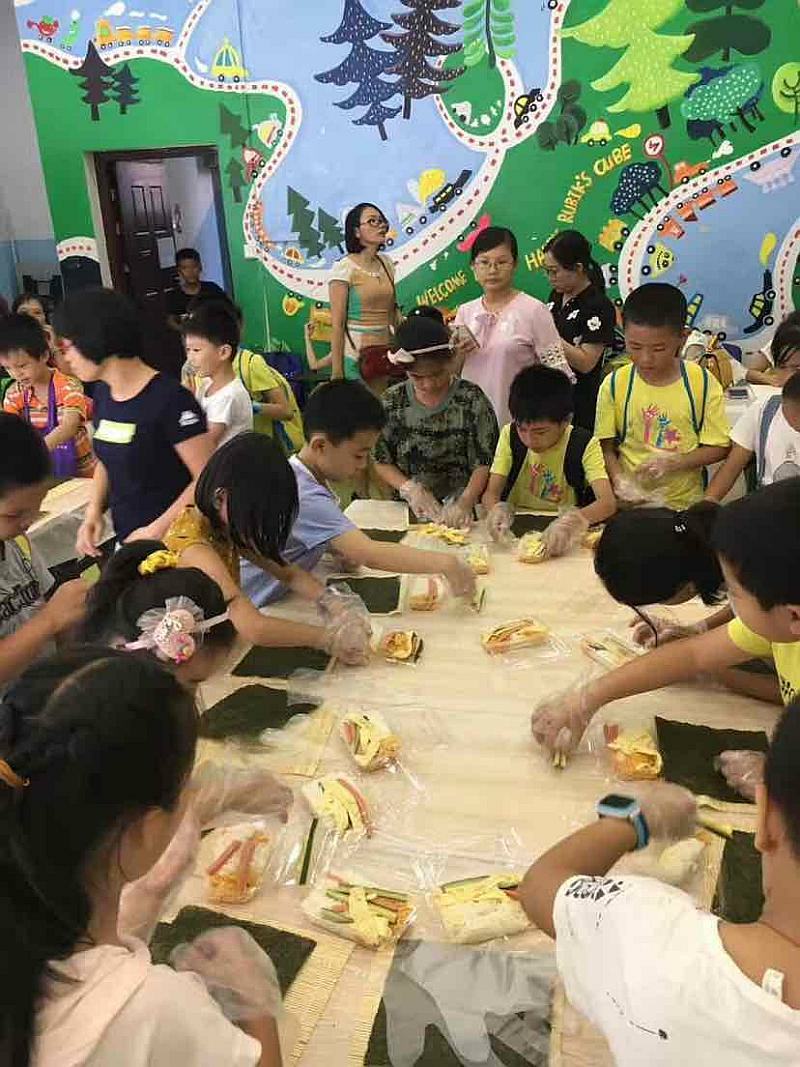 活动-爱多分教育（快乐魔方作文）周末体验课报名活动