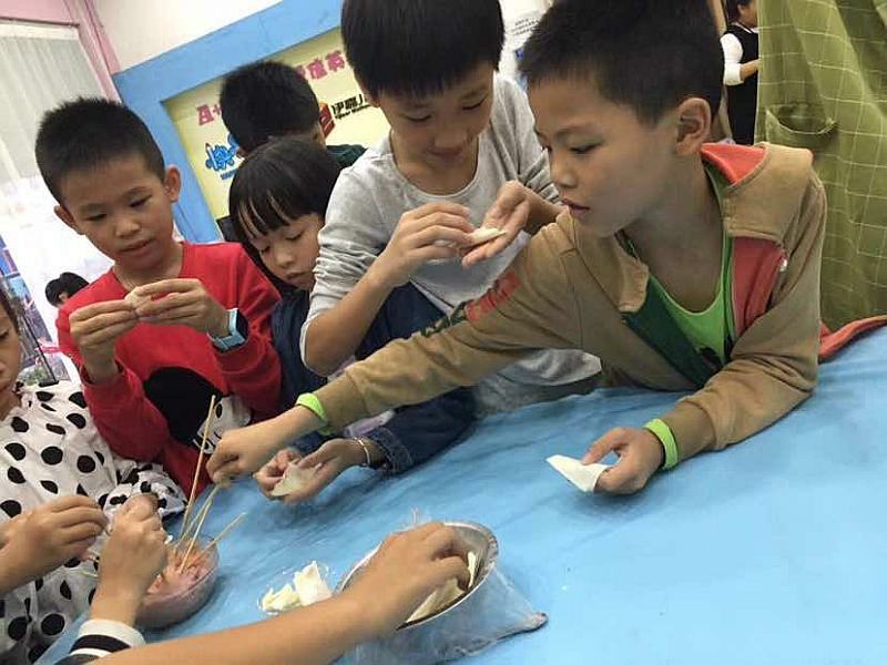 活动-爱多分教育（快乐魔方作文）周末体验课报名活动