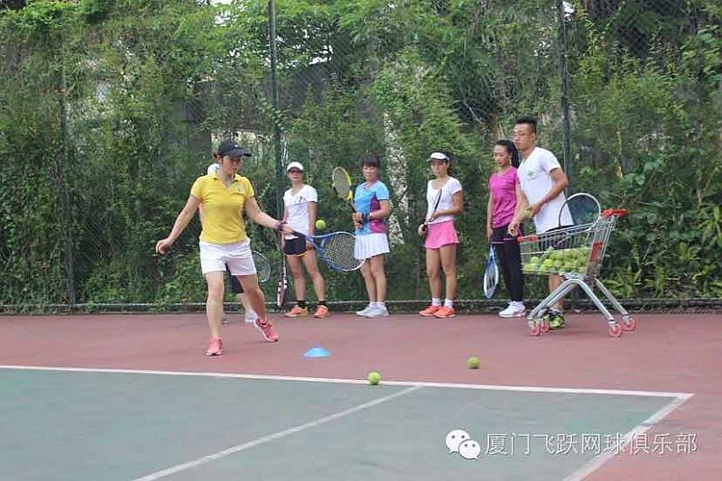 活动-多人（一对N）网球体验课