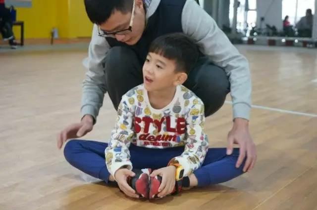 活动-昕兰青少年篮球营暑假班开课通知